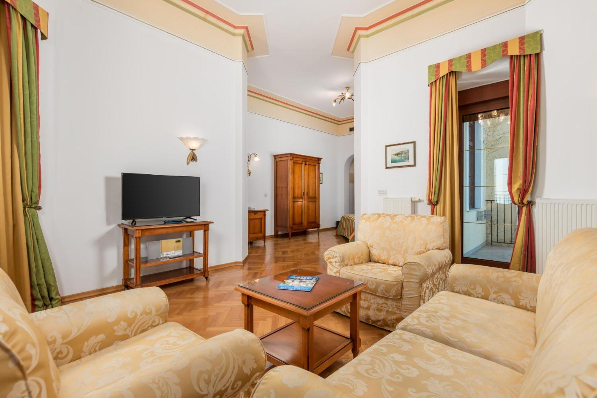 Hotel Miramar Οπατία Εξωτερικό φωτογραφία
